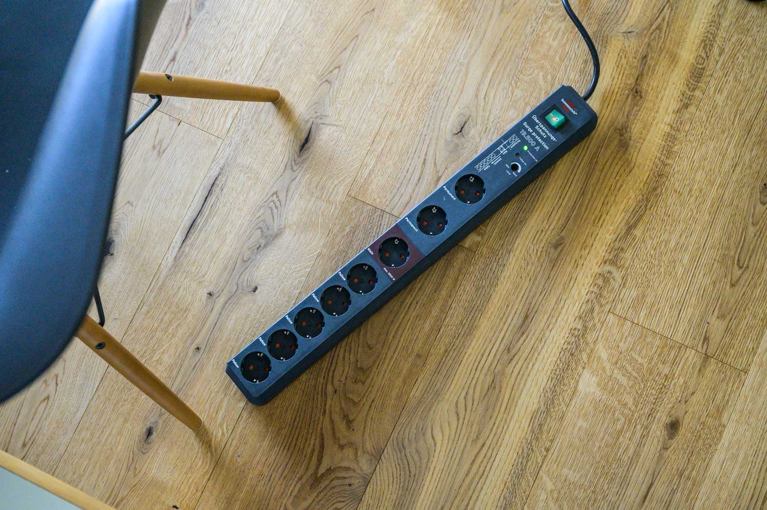 brennenstuhl Secure-Tec 8-fach Steckdosenleiste mit Master-/Slave Funktion