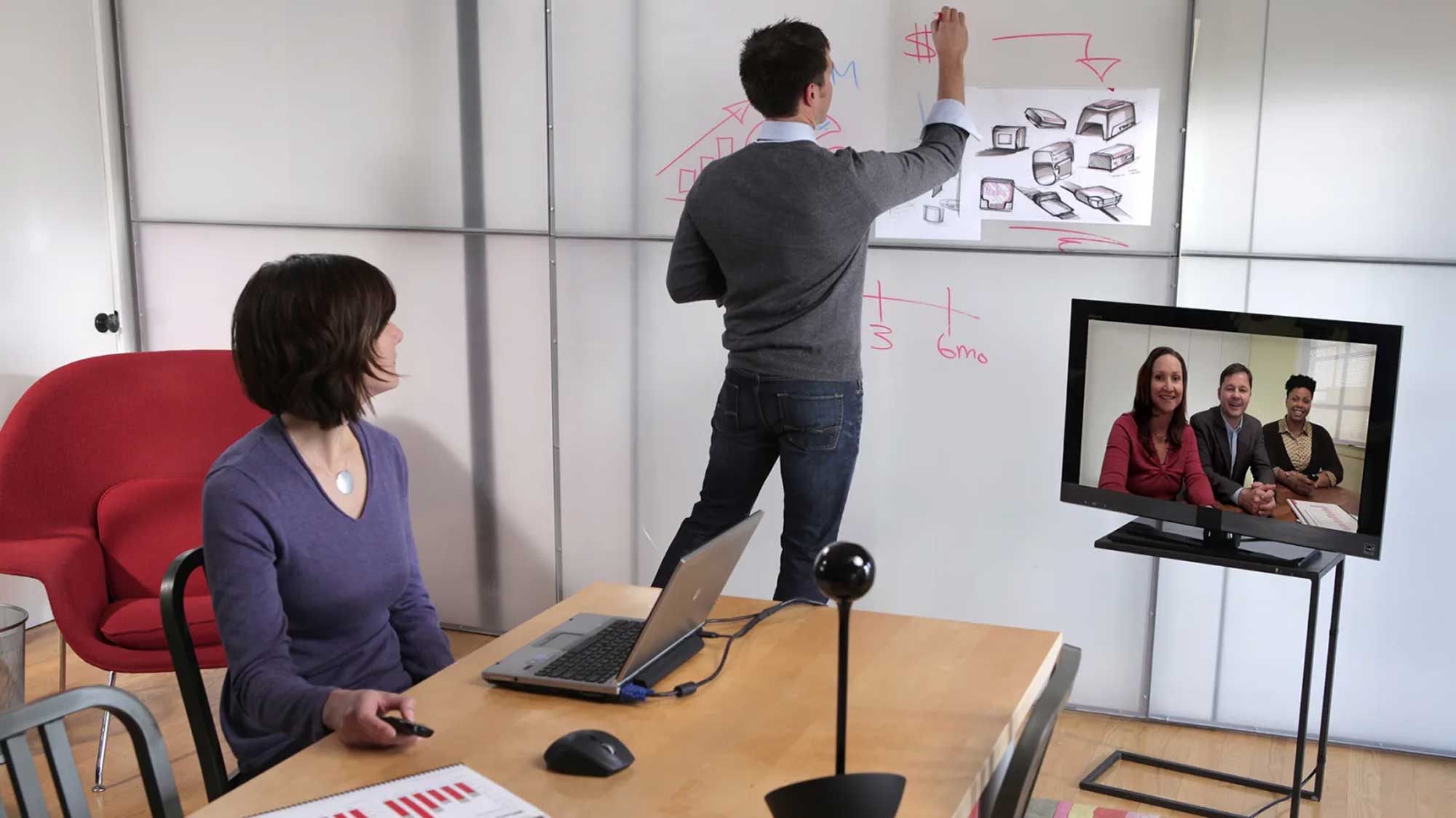 LOGITECH BCC950 Videokonferenzsystem für kleine Teams (1-4 Sitzplätze)