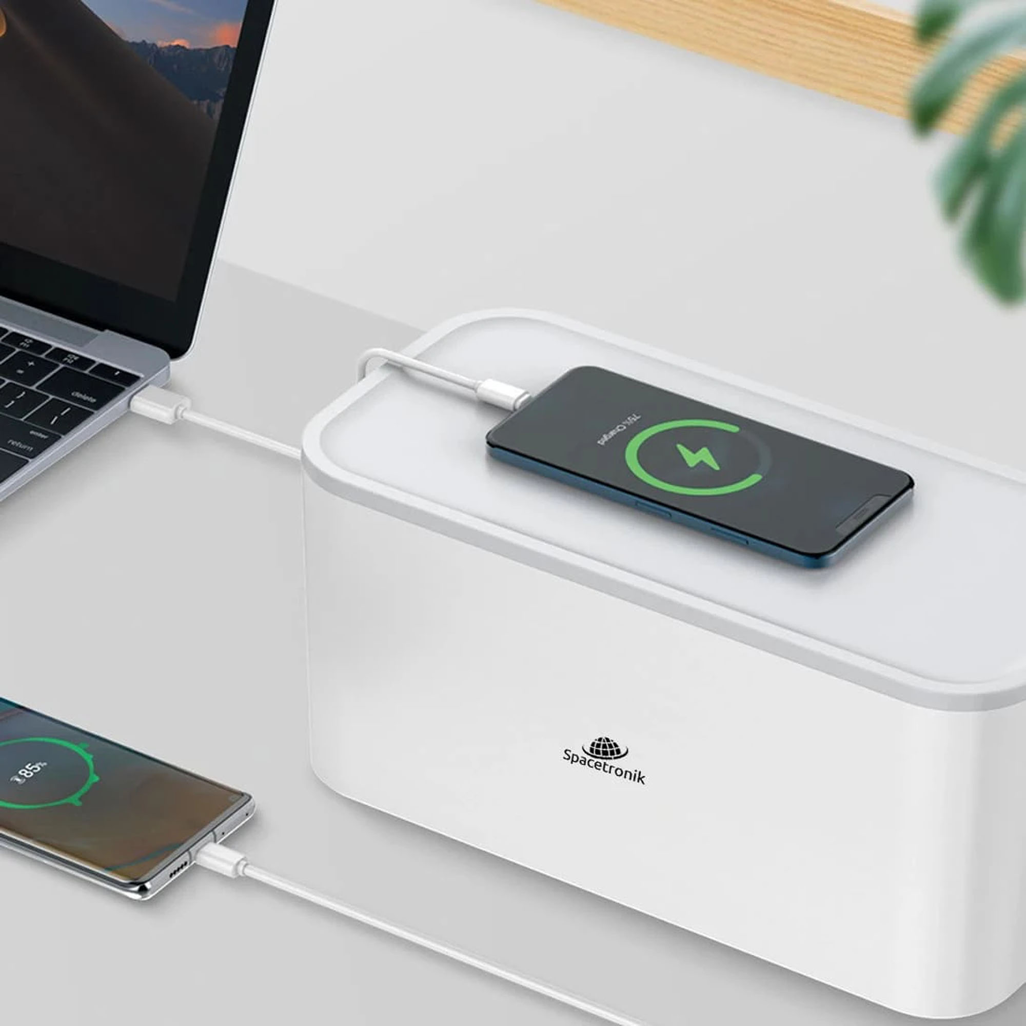 Spacetronik Kabelbox mit Steckdose